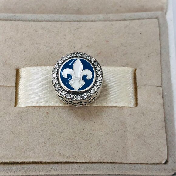 Pandora Jewelry - 🧜🏾‍♀️🎀Pandora New Orleans Louisiana Exclusive Fleur De Lis Logo Charm